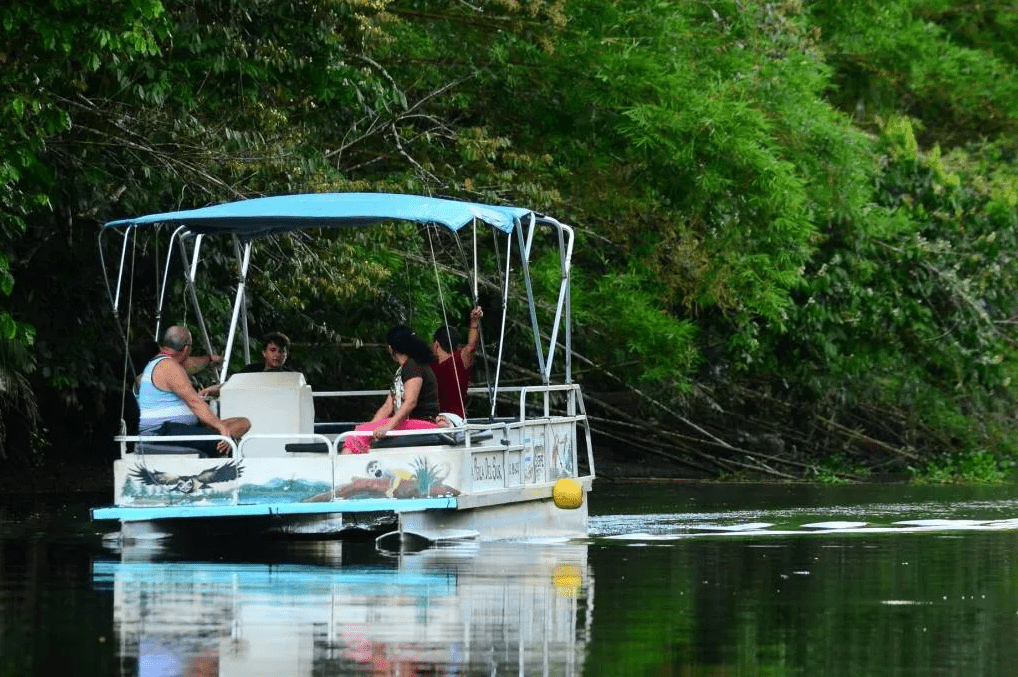 Sailing Adventure in Costa Rica